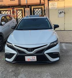 تۆیۆتا کامری